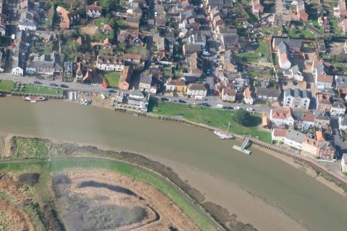 0950-025-the-old-ship-from-above