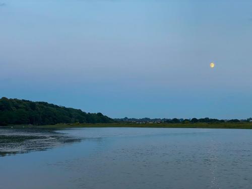 0990-032-moonrise-over-the-colne