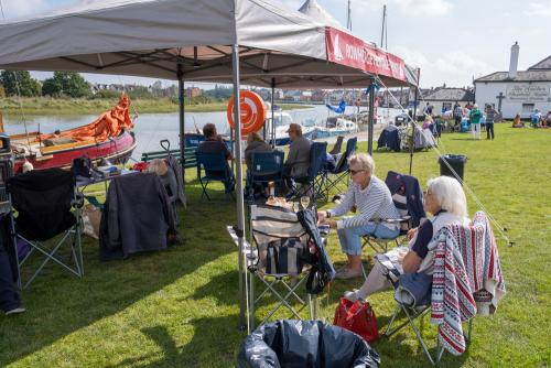 1037-011-Sue-Aline-at-Seafood-Picnic