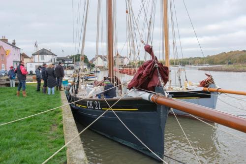 1081-008-CK-21-Maria-and-CK-437-Priscilla-alongside-Rowhedge-quayside