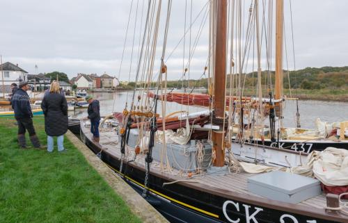 1081-009-CK-21-Maria-and-CK-437-Priscilla-alongside-Rowhedge-quayside